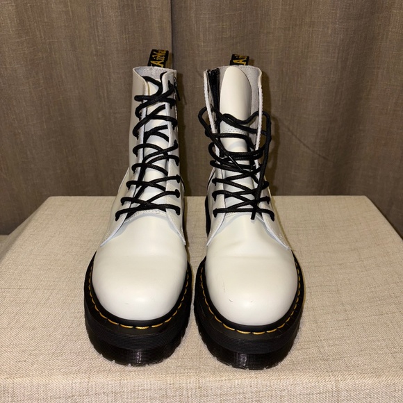 Dr. Martens | Unisex Jadon Boot White Smooth Leather Platforms | Size 9M/10L - Picture 1 of 8